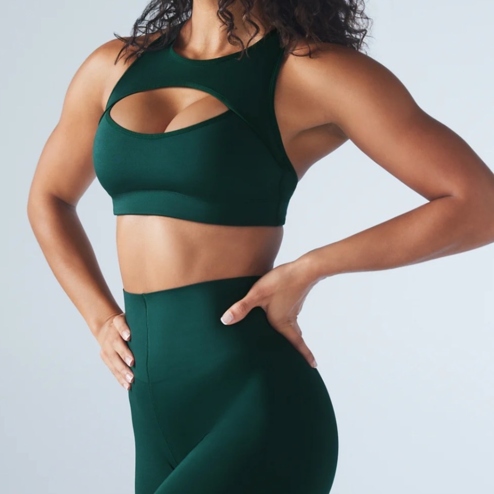 NWT Savage x Fenty Hotline Medium-Impact Sports Bra